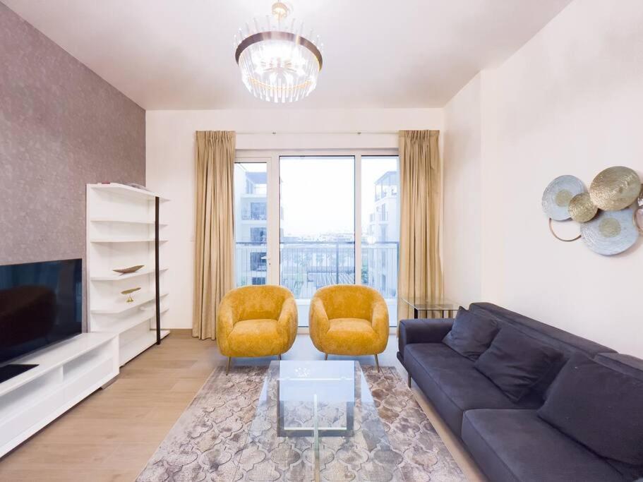 דובאי Lovely 2-Bedroom Vacation Home Near Beach מראה חיצוני תמונה