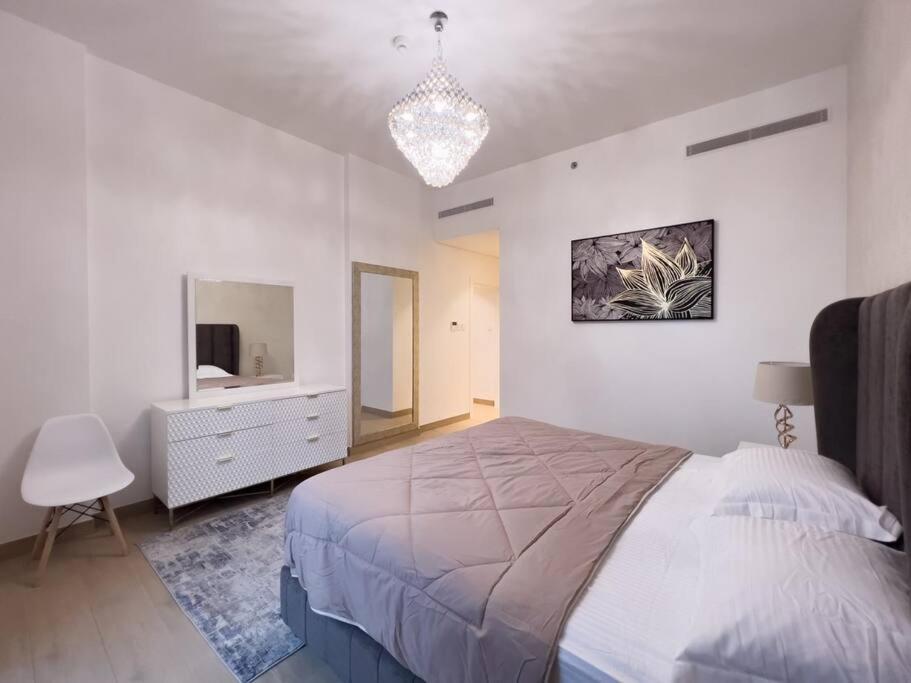 דובאי Lovely 2-Bedroom Vacation Home Near Beach מראה חיצוני תמונה